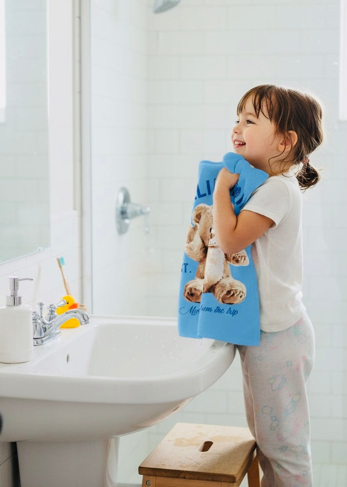 California Bear Moment Hand Towel, Cute Bathroom Decor, Gift for Kids, Nursery Accessory, Summer Beach Towel, Baby Shower Gift